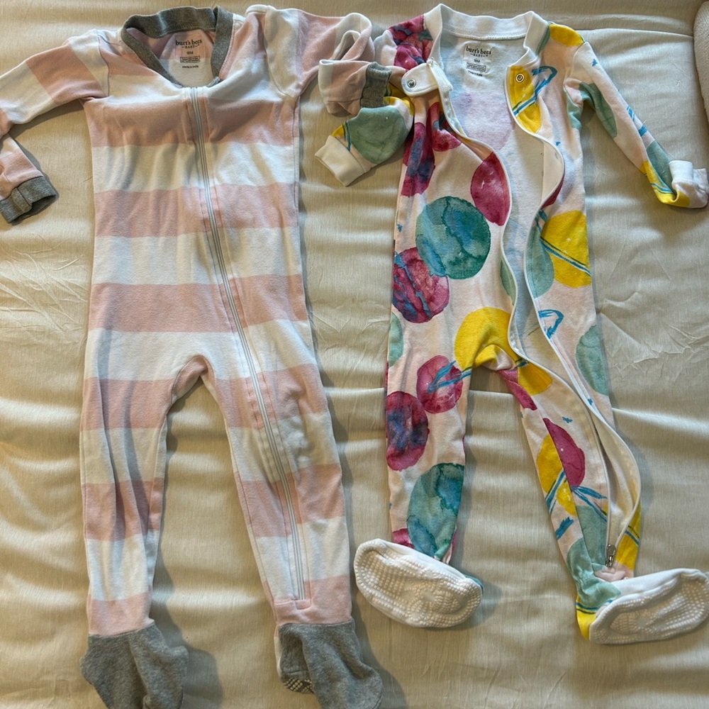 Set of 2 Burt’s Bees Baby Footed Pajamas, 12-18M